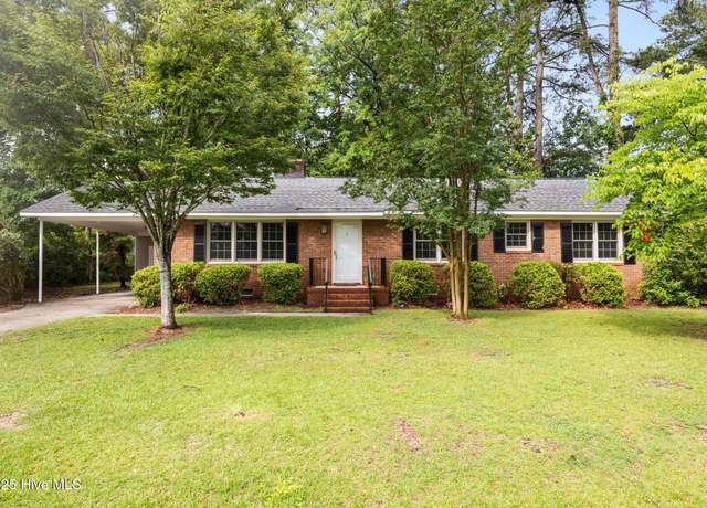 Property at 102 Adams Blvd, Greenville, NC 27858, 3 beds, 2 baths