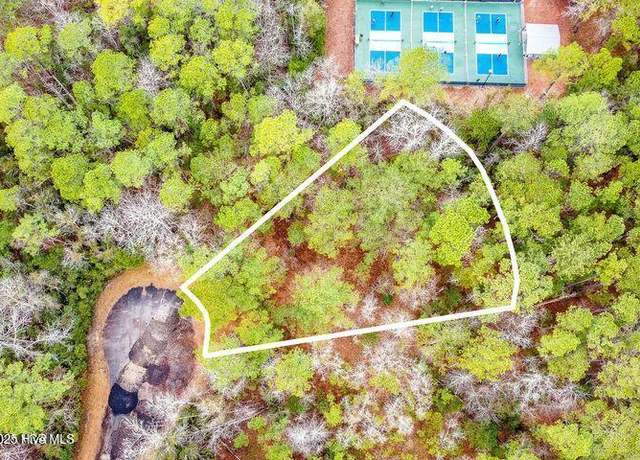 Property at 703 Davy Jones Ct, New Bern, NC 28560