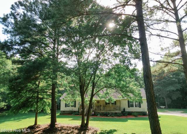 Property at 331 Bright Acres Rd, Washington, NC 27889, 3 beds, 2 baths