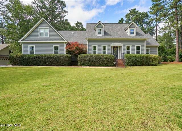 Property at 209 Lazar Ln, Southern Pines, NC 28387, 5 beds, 3.5 baths
