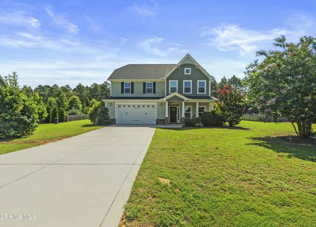 Property at 418 Goldenleaf Cir, Whispering Pines, NC 28327, 4 beds, 3.5 baths