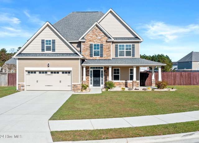 Property at 102 Hills Lorough Loop, Jacksonville, NC 28546, 3 beds, 2.5 baths
