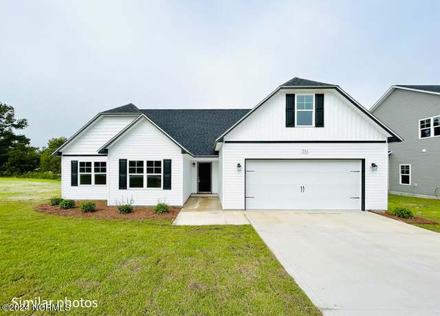 Property at 167 Vista Cay Dr, Hubert, NC 28539, 3 beds, 2 baths