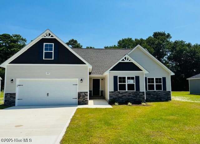 Property at 167 Vista Cay Dr, Hubert, NC 28539, 3 beds, 2 baths