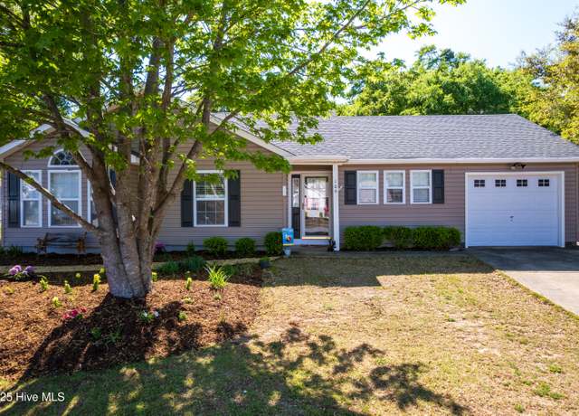 Property at 109 Post Oak Ct, Kill Devil Hills, NC 27948, 3 beds, 2 baths