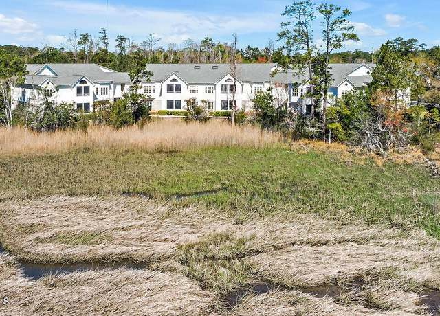 Property at 208 Fullford Ln Unit 203, Wilmington, NC 28412, 2 beds, 2 baths