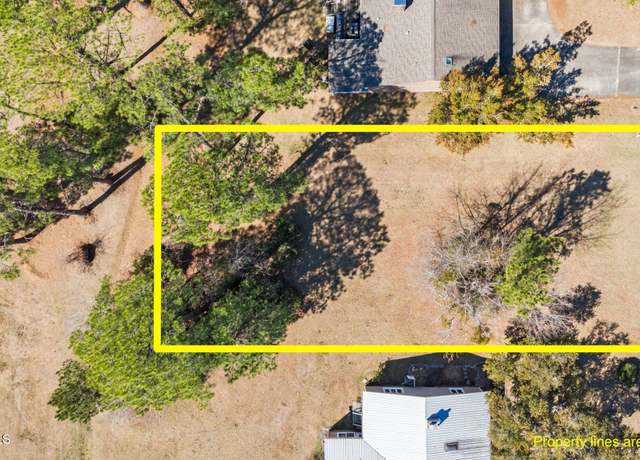 Property at 910 Pelican Dr, New Bern, NC 28560