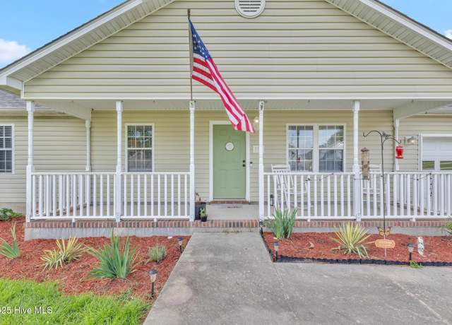 Property at 119 Lawndale Ln, Sneads Ferry, NC 28460, 3 beds, 2 baths
