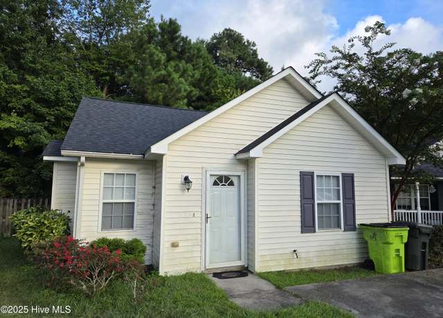 Property at 117 Gladiola Dr, New Bern, NC 28562, 2 beds, 1.5 baths