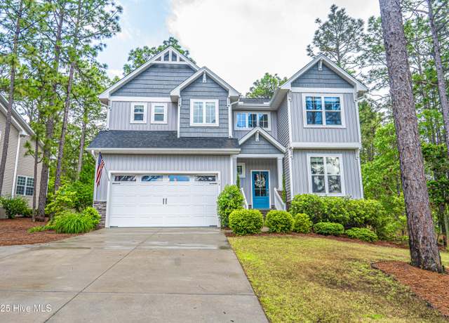 Property at 14 La Quinta Loop, Pinehurst, NC 28374, 4 beds, 3 baths