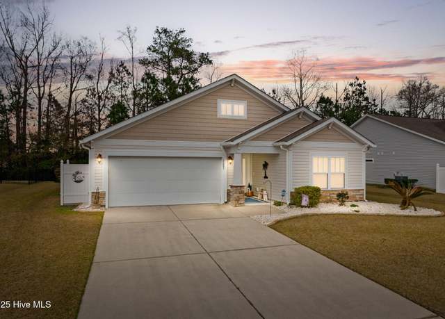 Property at 2085 Castlebridge Ct NW, Calabash, NC 28467, 3 beds, 2 baths