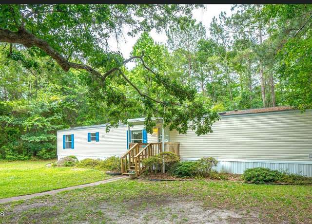 Property at 5461 Thrush Rd SW, Ocean Isle Beach, NC 28469, 3 beds, 2 baths