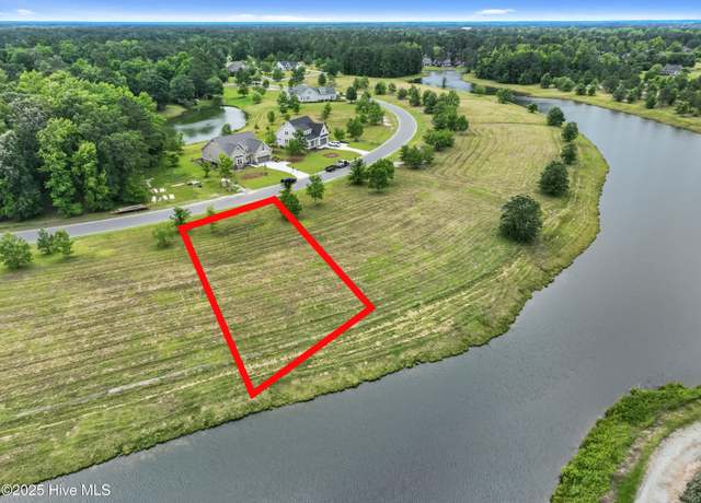 Property at 130 Sycamore Lakes Dr, Wallace, NC 28466