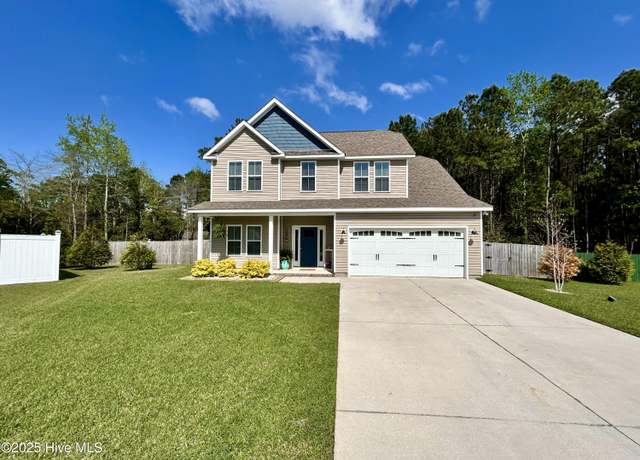 Property at 305 Big Pine Ct, Hubert, NC 28539, 3 beds, 2.5 baths