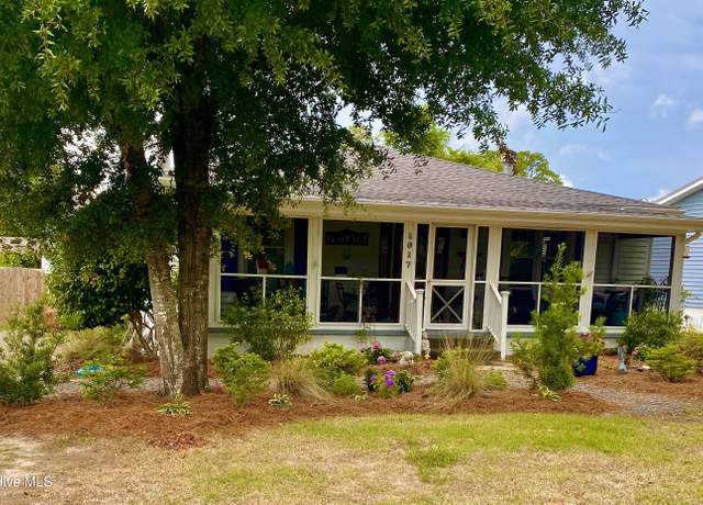 Property at 1017 N Lord St, Southport, NC 28461, 3 beds, 2 baths