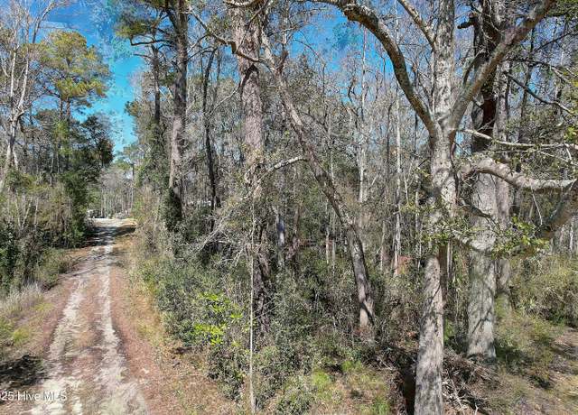 Property at 1580 Hollywood St SW, Shallotte, NC 28470