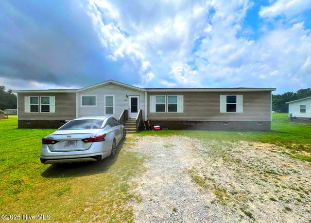 Property at 454 Whitehurst Ln, Tarboro, NC 27886, 4 beds, 2 baths