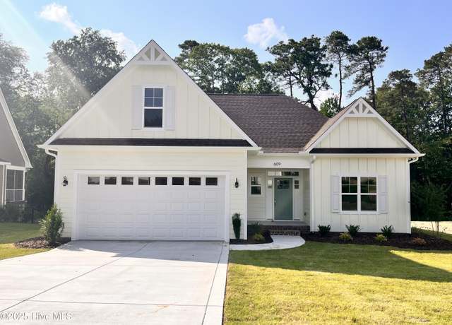 Property at 609 Jumper Ct, Southern Pines, NC 28387, 4 beds, 3 baths