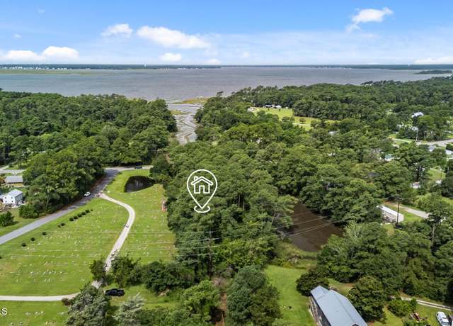 Property at 806 Highway 101, Beaufort, NC 28516