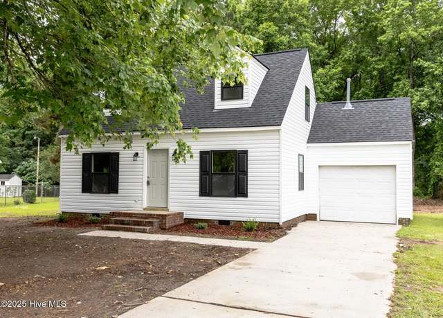 Property at 104 Fox Run Cir, Greenville, NC 27858, 3 beds, 2 baths