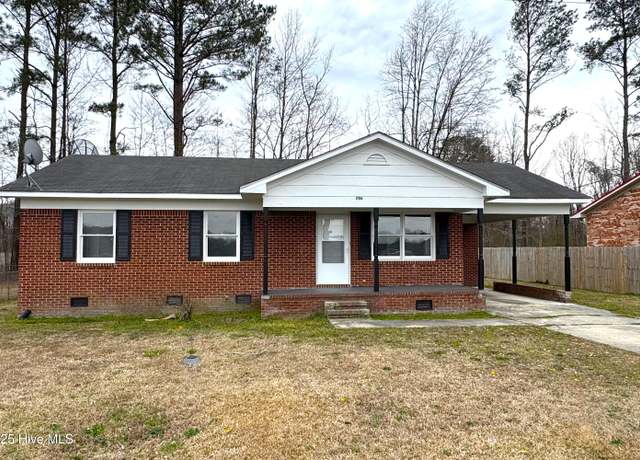 Property at 206 Willow Dr, Williamston, NC 27892, 3 beds, 1 bath