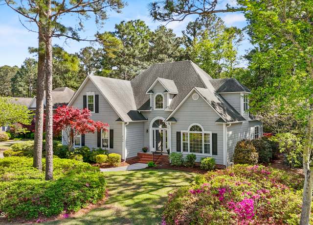 Property at 4728 Wedgefield Dr, Wilmington, NC 28409, 4 beds, 2.5 baths