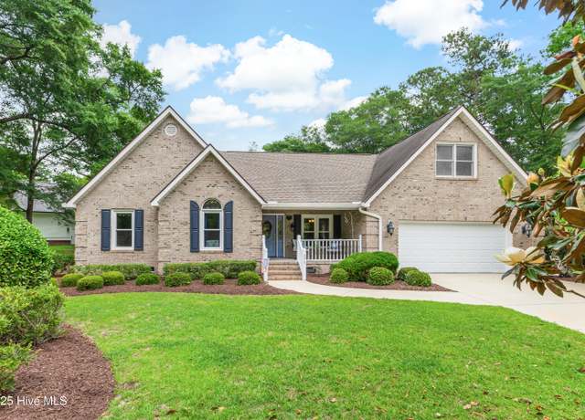 Property at 275 Golfview Ct SW, Supply, NC 28462, 4 beds, 3 baths