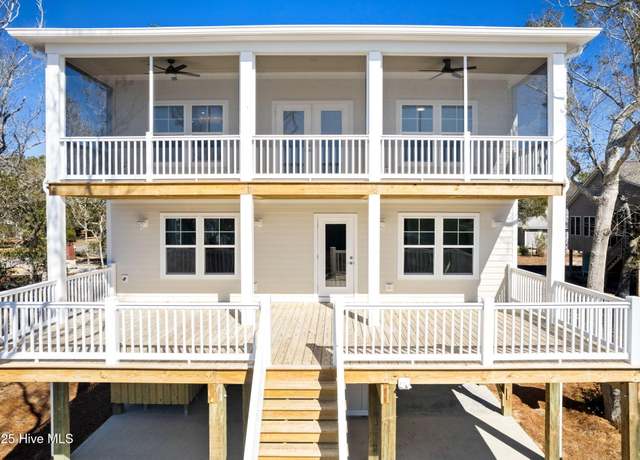 Property at 118 SE 9th St, Oak Island, NC 28465, 4 beds, 4 baths