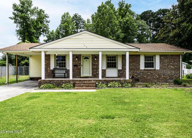Property at 103 Elizabeth St, Havelock, NC 28532, 3 beds, 2.5 baths