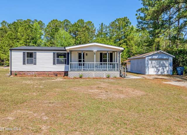 Property at 9130 Highland Hills Dr NE, Leland, NC 28451, 3 beds, 1.5 baths