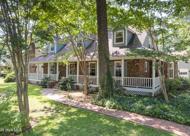Property at 314 Daisy Ct, Jacksonville, NC 28540, 3 beds, 2.5 baths