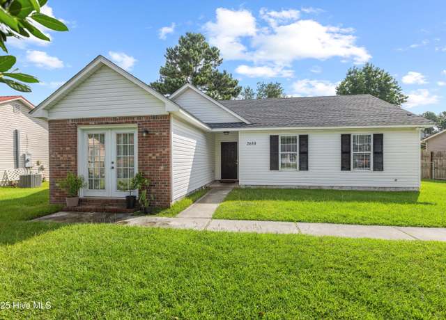 Property at 2610 Brookfield Dr, Midway Park, NC 28544, 4 beds, 2 baths