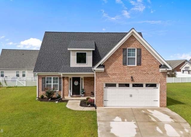 Property at 1208 Hunley Ct, Winterville, NC 28590, 3 beds, 2.5 baths