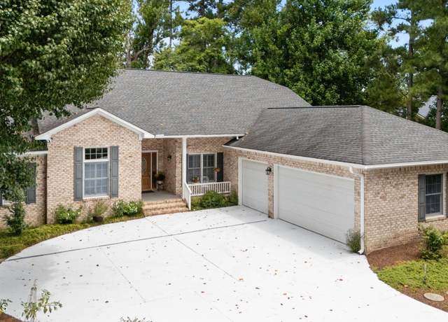 Property at 106 Roanoke Ln, Chocowinity, NC 27817, 4 beds, 3.5 baths