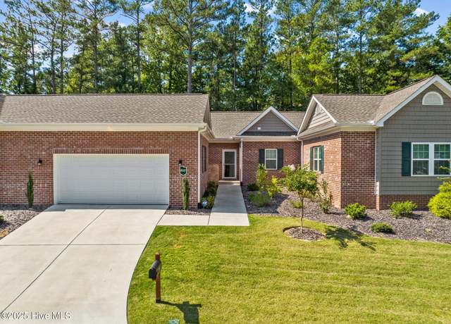 Property at 810 Lighthorse Cir, Aberdeen, NC 28315, 3 beds, 3 baths