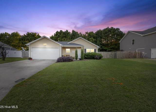 Property at 305 Ensanada Dr, Elizabeth City, NC 27909, 3 beds, 2 baths