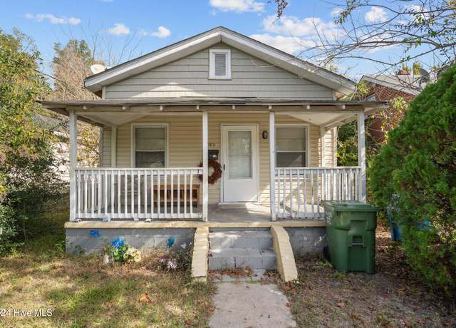 Property at 1115 S 6th St, Wilmington, NC 28401, 3 beds, 1 bath