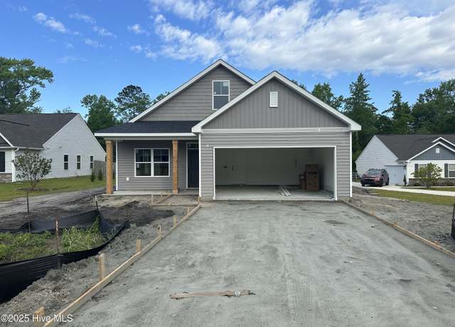 Property at 544 Poppleton Dr, Hampstead, NC 28443, 4 beds, 2 baths