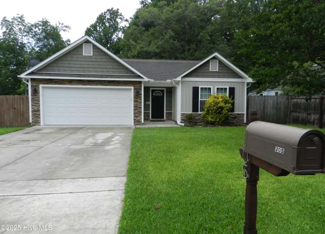 Property at 305 Roosevelt Rd, Jacksonville, NC 28540, 3 beds, 2 baths