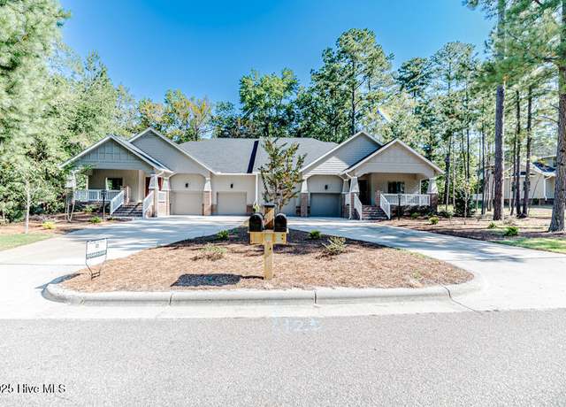 Property at 111 Lamplighter Village Dr, Pinehurst, NC 28374, 4 beds, 3.5 baths