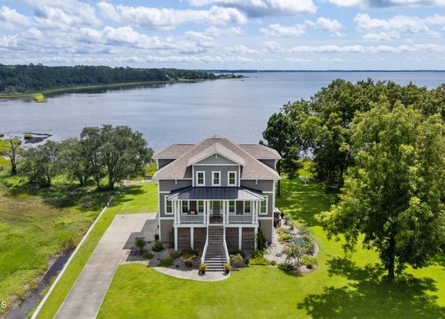 Property at 2960 Mill Creek Rd, Newport, NC 28570, 3 beds, 3.5 baths