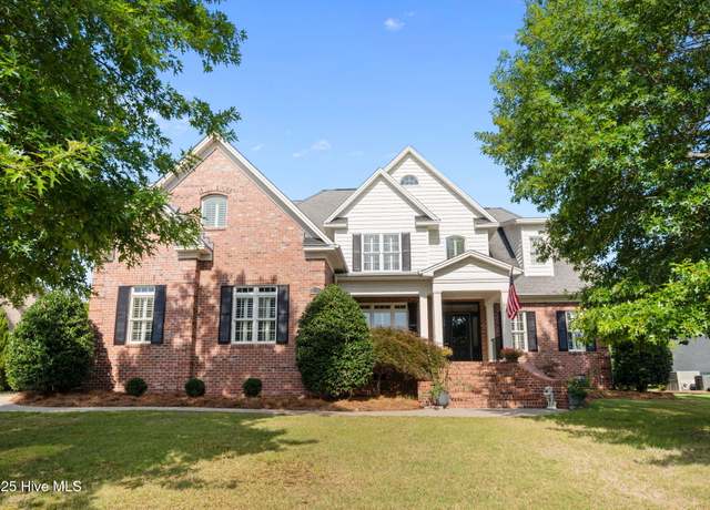 Property at 3125 Mclaren Ln, Winterville, NC 28590, 4 beds, 4.5 baths