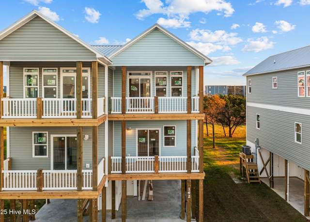 Property at 142 Sea Gull Ln Unit 6a, North Topsail Beach, NC 28460, 3 beds, 3 baths