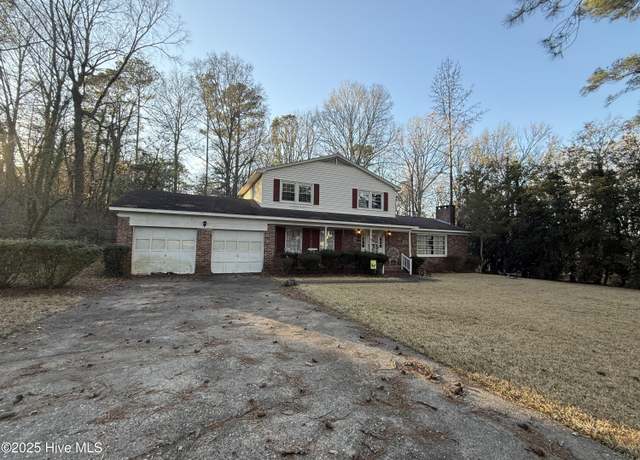 Property at 755 Cumberland Cir, Rockingham, NC 28379, 4 beds, 2 baths
