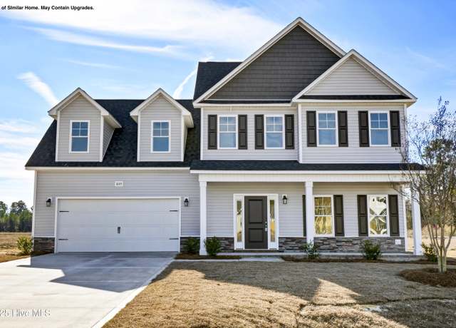 Property at 1107 Lunenburg Pl, Jacksonville, NC 28540, 4 beds, 2.5 baths