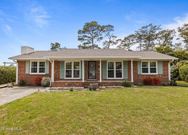 Property at 2411 Emeline Pl, Morehead City, NC 28557, 3 beds, 2 baths