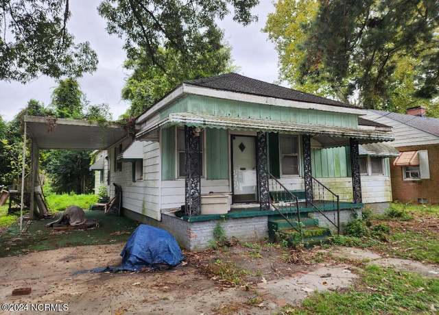 Property at 1213 Davenport St, Greenville, NC 27834, 2 beds, 2 baths