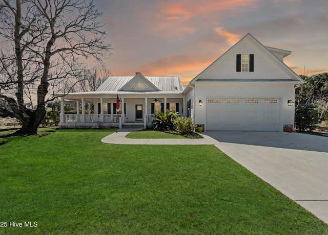Property at 4438 Glenscape Ln SE, Southport, NC 28461, 3 beds, 3 baths
