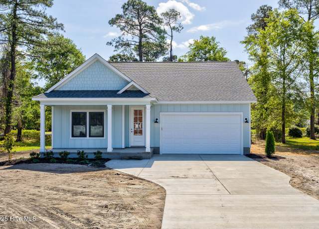 Property at 1714 Caracara Dr, New Bern, NC 28560, 3 beds, 2 baths