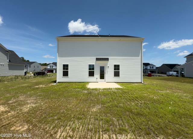 Property at 2223 Roadster Pony Ln, Hope Mills, NC 28348, 4 beds, 2.5 baths